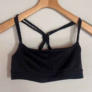Carbon38 Black Strappy Sports Bra Size Small Wavy Straps Cute Sporty Feminine